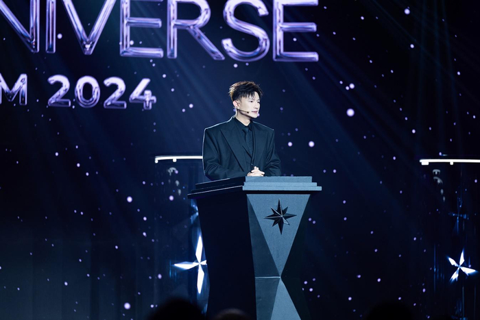 NSX Dược sĩ Tiến nhấn mạnh rằng: BTC Miss Universe Vietnam 2024 muốn đảm bảo mỗi thương hiệu đều phải xuất hiện và được quảng bá một cách tối đa. 