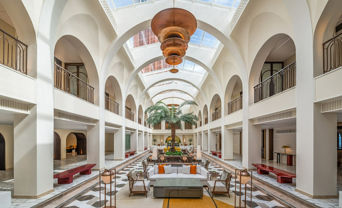 Không gian sang trọng, lãng mạn của La Festa Phu Quoc hứa hẹn mang đến cho bạn một kỳ nghỉ đáng nhớ.