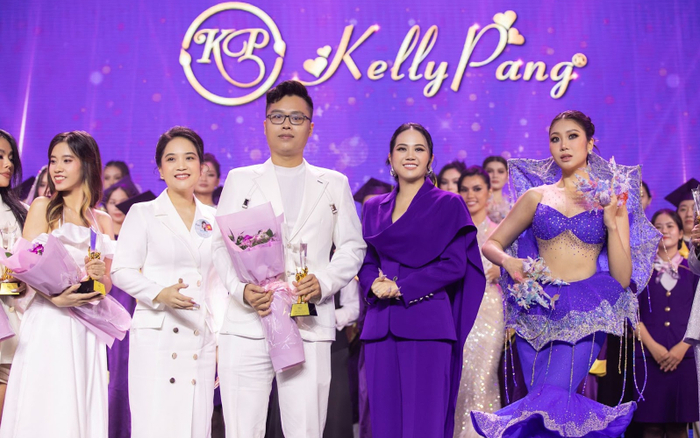 NTK Nguyễn Minh Tuấn cùng học trò tạo nên cơn sốt thời trang tại Nails Day 2024 Ảnh 2