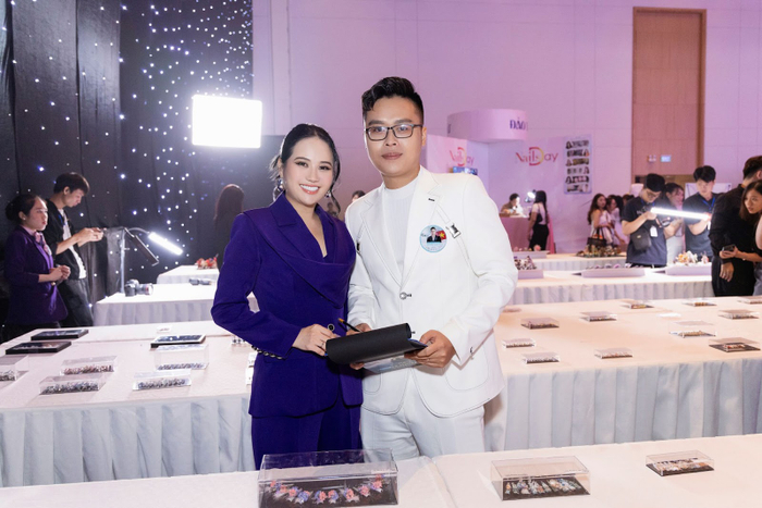 NTK Nguyễn Minh Tuấn và CEO Pang Mỹ Nguyên nhiều lần đồng hành cùng nhau tại các sự kiện và show diễn thời trang