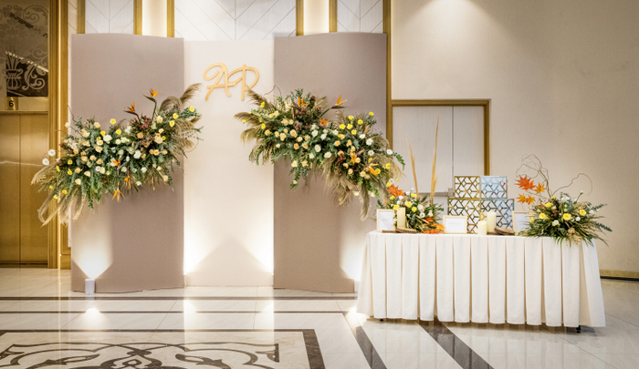 Nét tính cách êm dịu mang tinh thần “Ý Thu” tạo nên những thước phim, khung ảnh lãng mạn cho ngày chung đôi.