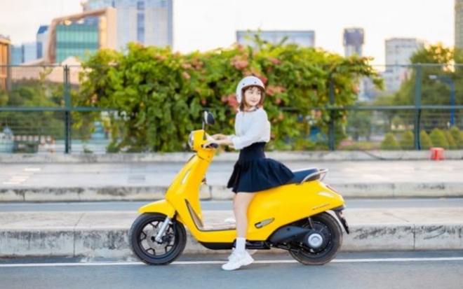 Giới trẻ Việt rủ nhau chuyển sang xe máy điện để 'phủ xanh Việt Nam' Ảnh 2