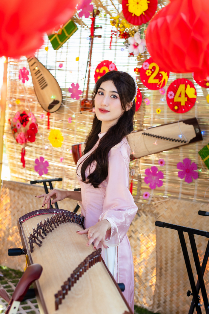 Ngắm visual cổ điển nàng thơ của Miss Tài năng Trường ĐH FPT phân hiệu Đà Nẵng Ảnh 1