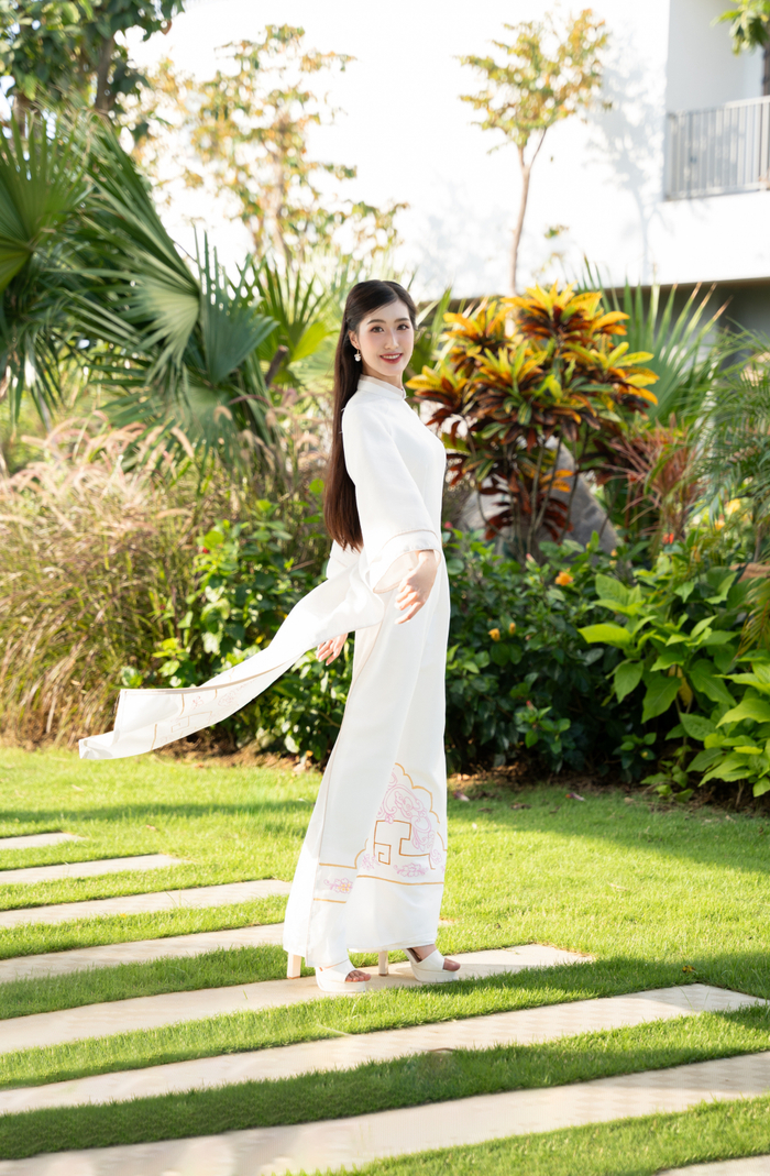 Ngắm visual cổ điển nàng thơ của Miss Tài năng Trường ĐH FPT phân hiệu Đà Nẵng Ảnh 7