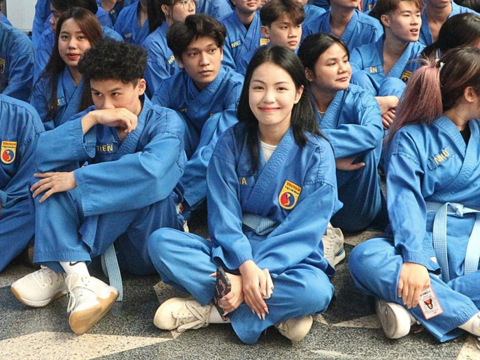 Từ nữ sinh hướng nội Y Na đã trở thành một sinh viên năng nổ tại Trường ĐH FPT.