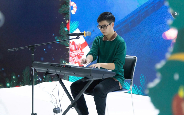 Tự tin khoe cá tính, nam sinh Trường ĐH FPT 'gặt' loạt giải thưởng từ nghệ thuật đến học thuật Ảnh 2