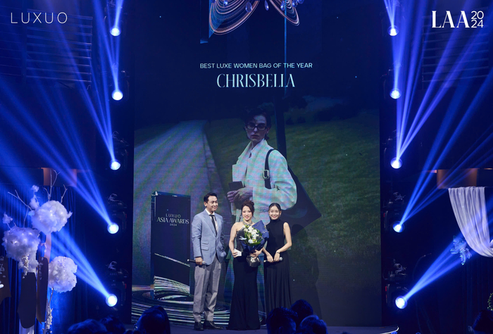 'Best Luxe Women Bag of The Year' tại UXUO ASIA AWARDS 2024 gọi tên CHRISBELLA Ảnh 1