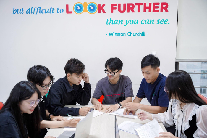 Đăng ký ngành kế toán, gen Z có cơ hội nhận học bổng sớm 100% tại UEF Ảnh 2