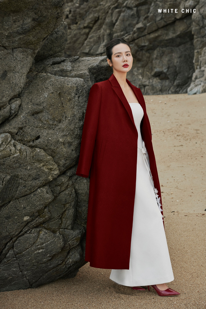 Các sản phẩm của WHITE CHIC đều mang nét thanh lịch, hiện đại. 