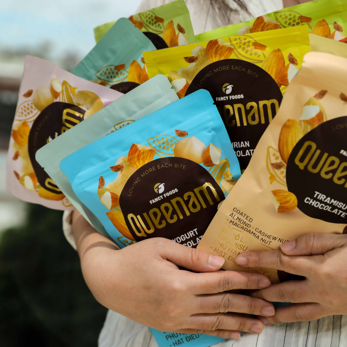 Queenam Chocolate Với mong muốn 'Trao gửi yêu thương qua từng miếng sô cô la ngọt ngào - Bởi yêu thương là trao đi sự ngọt ngào'. Ảnh: Queenam