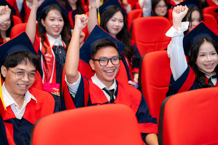 “Không ngại dấn thân” chính là những nhắn nhủ của Minh Thông đến thế hệ trẻ