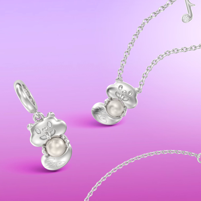 BST Ngọc Trai Nhỏ được lấy cảm hứng từ những câu chuyện yêu thương mà PiFam gửi tặng chàng “Hải Ly”. STYLE by PNJ.