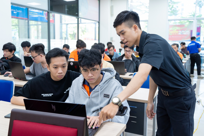 Thuận Phát dự định sẽ xây dựng đội nhóm học tập để hỗ trợ các bạn sinh viên