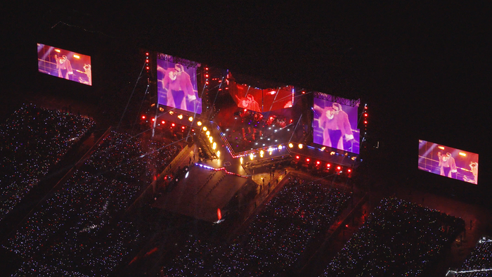 Hai đêm concert G-DRAGON tại Hà Nội: Kỷ lục mới của show quốc tế tại Việt Nam Ảnh 1