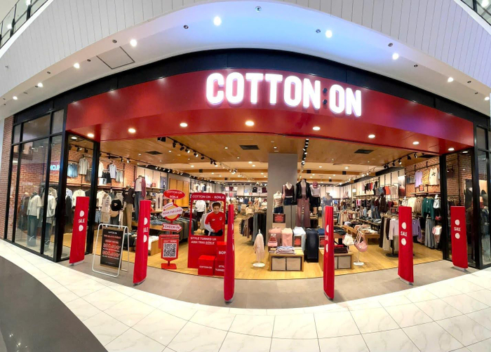 Calvin Klein, Tommy Hilfiger,Levi's, GAP, Mango, 'sale đậm' mùa Black Friday Ảnh 7