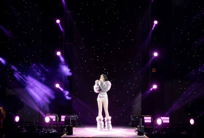 Em xinh MAIQUINN và LYHAN đốn tim fan nhờ visual và vũ đạo cực chất. Ảnh: PNJ