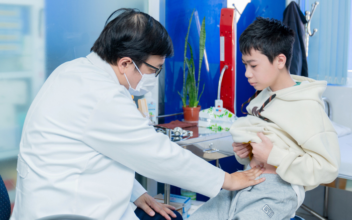 Việc theo dõi sức khỏe của con định kỳ từ sớm tạo tiền đề để trẻ có thể phát triển bền vững.