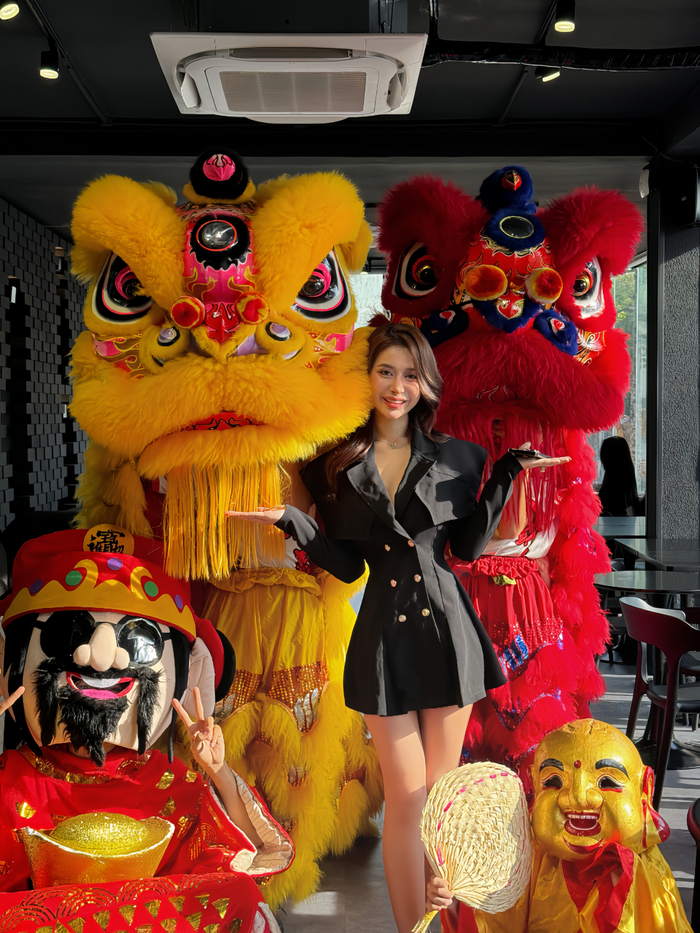 Cô gái 24 tuổi đứng sau chuỗi cà phê có tông trắng hot nhất Sài Gòn Ảnh 6