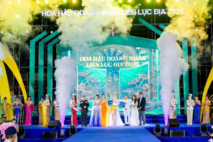 Khoảnh khắc đăng quang của thí sinh Nguyễn Thị Tâm – Dấu ấn rực rỡ của Miss Intercontinental Entrepreneur 2025 Ảnh 4