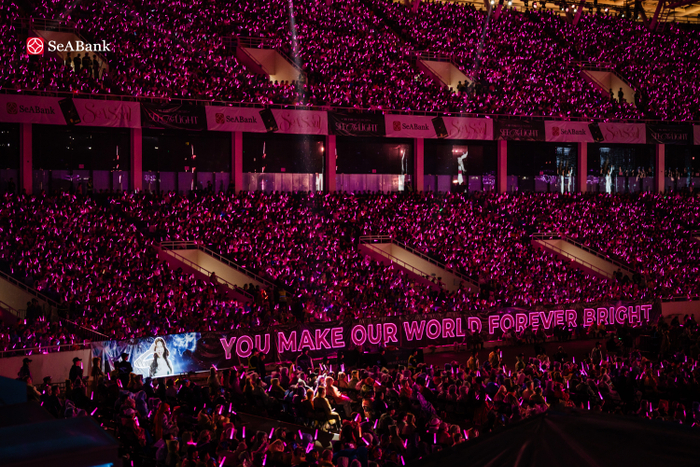 Concert See The Light: 40.000 người bùng nổ trong từng khoảnh khắc thăng hoa Ảnh 5