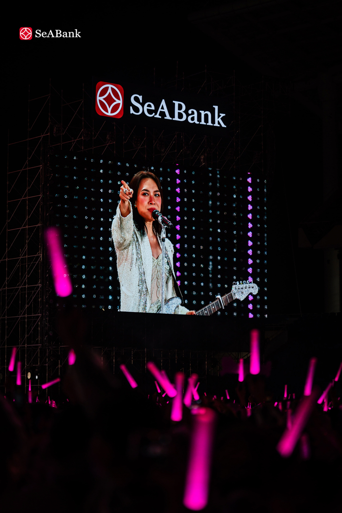 Concert See The Light: 40.000 người bùng nổ trong từng khoảnh khắc thăng hoa Ảnh 6