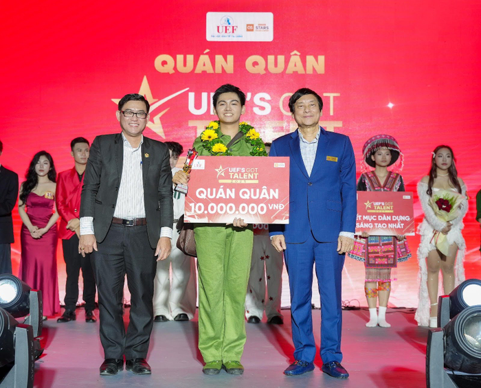 Quán quân của mùa giải năm nay