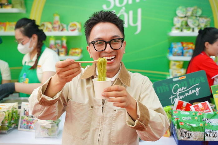 Thực khách hào hứng trải nghiệm hương vị Fusion độc đáo của Mì Matcha Latte&nbsp;