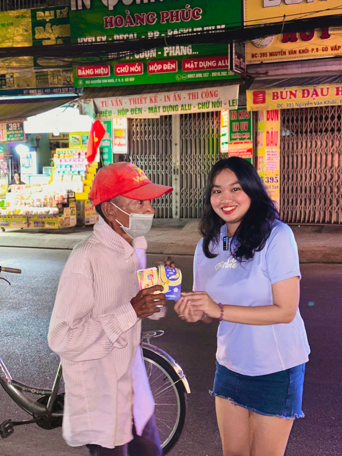 Đội ngũ Fanpage Lang thang Sài Gòn lan toả những giá trị nhân văn đẹp đẽ đến với cộng đồng