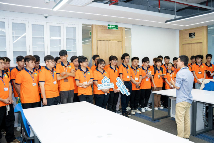 Sinh viên trải nghiệm thực tế tại doanh nghiệp 