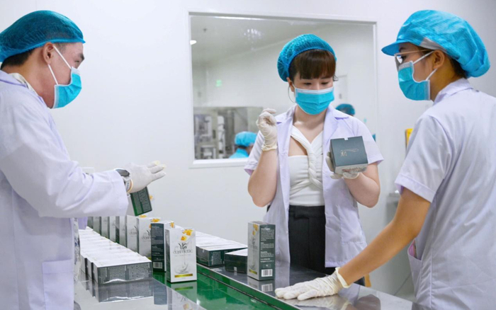 Y Bình: Từ cô chủ kinh doanh thành công điện thoại đến Tiktoker ẩm thực được yêu mến Ảnh 2