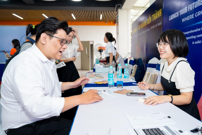 HUTECH Alumni Job Fair - Sự kiện tuyển dụng quy tụ hơn 7.000 đầu việc do Hội Cựu sinh viên tổ chức