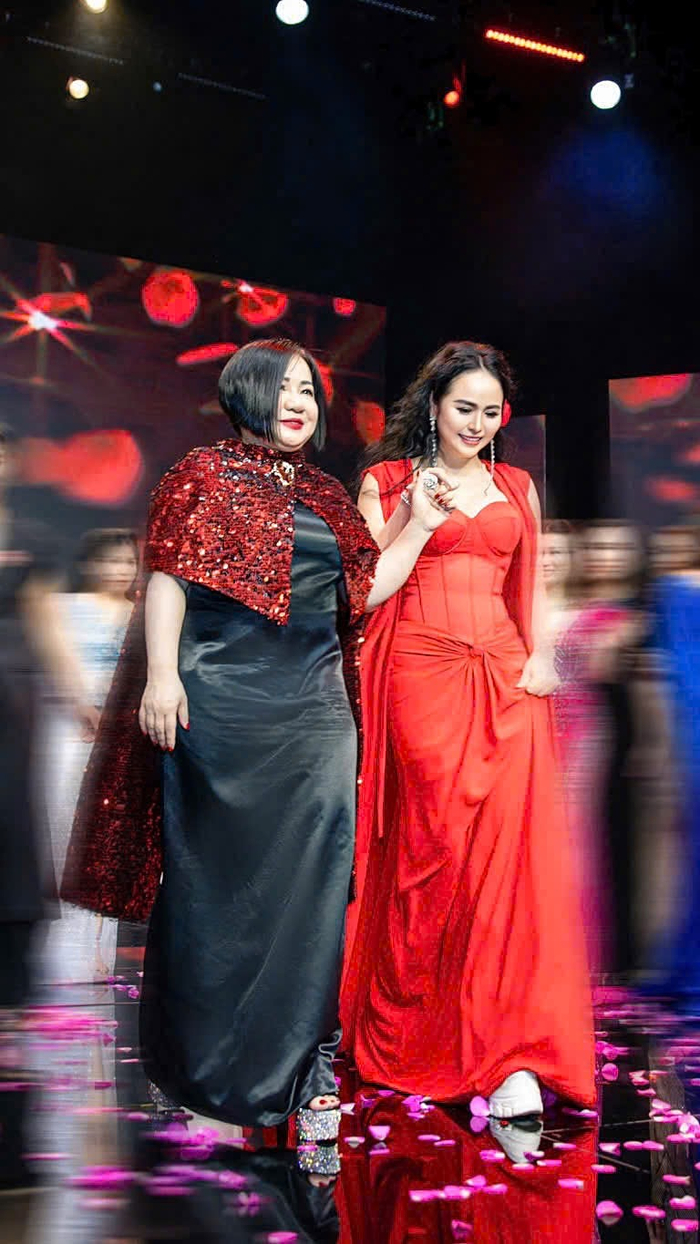 Bùi Thanh Hương giới thiệu khách mời đặc biệt Madam Trang Lê