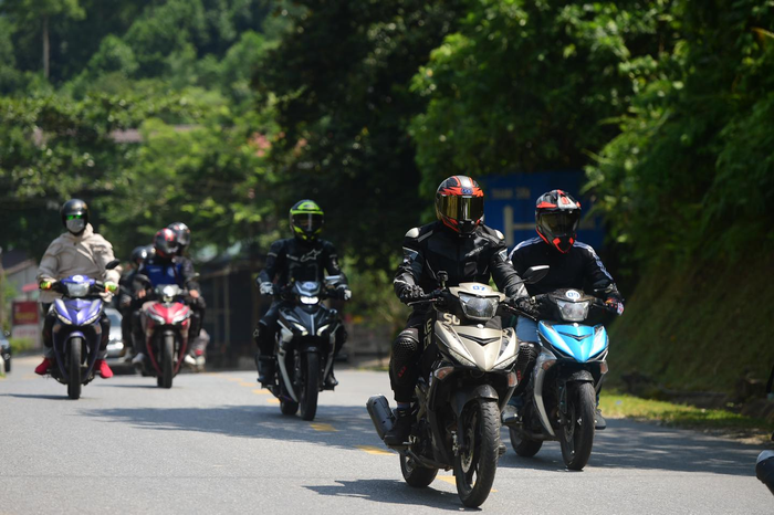 Hệ thống chống bó cứng phanh ABS được trang bị nhằm đảm bảo an toàn cho người lái