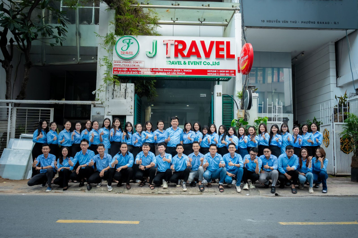 J Travel luôn đảm bảo dịch vụ sẽ hỗ trợ khách hàng toàn diện nhất