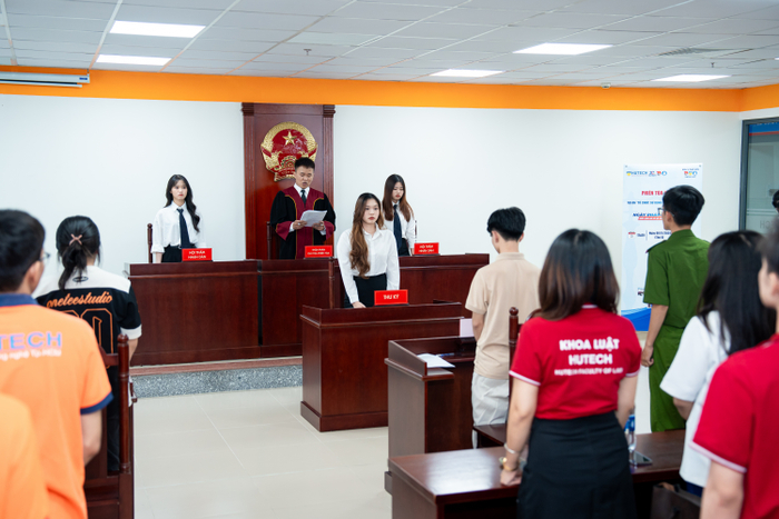 Sinh viên “nhập vai” đúng với vị trí nghề nghiệp tại giảng đường