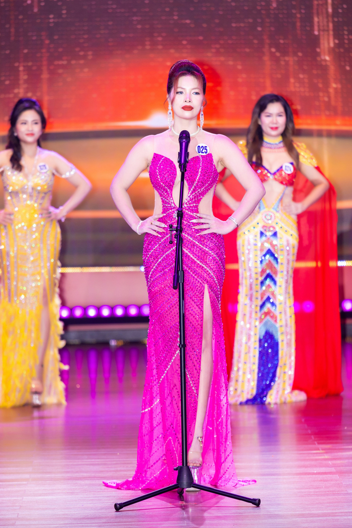 Tân hoa hậu Doanh nhân Asean 2025 lộ diện sau đêm chung kết rực rỡ tại Phan Thiết Ảnh 2