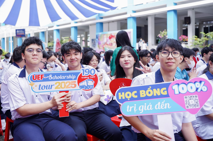 Nộp hồ sơ xét học bạ trước 30/6: Gấp đôi lợi ích trước kỳ thi tốt nghiệp THPT Ảnh 4