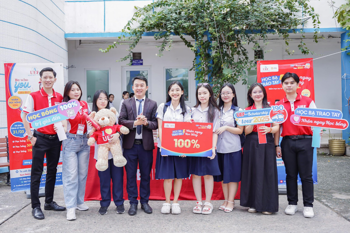 Nộp hồ sơ xét học bạ trước 30/6: Gấp đôi lợi ích trước kỳ thi tốt nghiệp THPT Ảnh 2