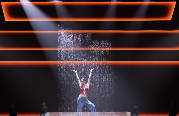 Minh Hằng sẽ mang đến một trình diễn vũ đạo đỉnh cao trong đêm mini concert