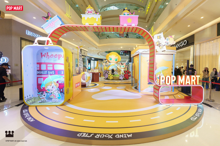 Không gian trưng bày rực rỡ tại sự kiện “Join Baby Molly Adventure” – tái hiện thế giới tưởng tượng sinh động của Baby Molly và Baby Tabby.