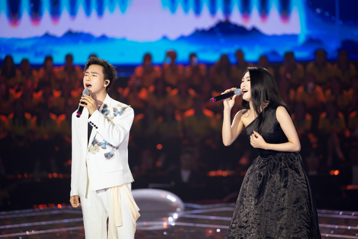 Nữ sinh HUTECH chạm đỉnh đam mê, giành ngôi Quán quân TRẺ Concert mùa 1 Ảnh 2