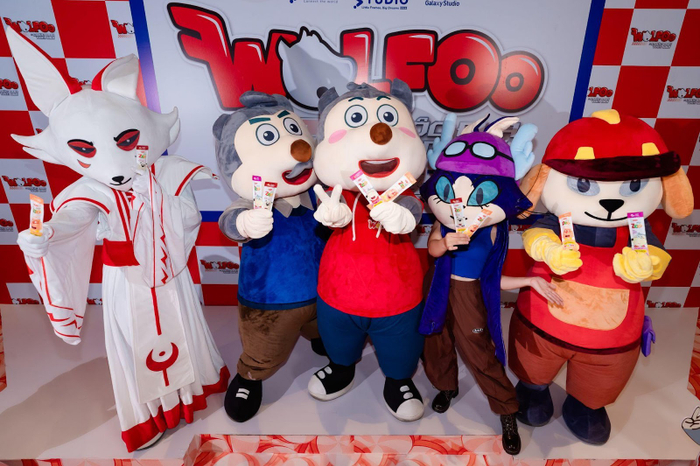 Hình ảnh sản phẩm Zoo được xuất hiện nổi bật tại khu vực đón khách sự kiện Premiere của bộ phim “Wolfoo và Cuộc đua Tam giới” tại Thành phố Hồ Chí Minh, tạo không khí vui tươi và sinh động cho buổi ra mắt bộ phim.