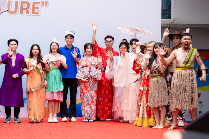 HUTECH Global Festival 2025 giúp sinh viên tiếp cận thế giới bằng sự chủ động, sáng tạo và tự tin