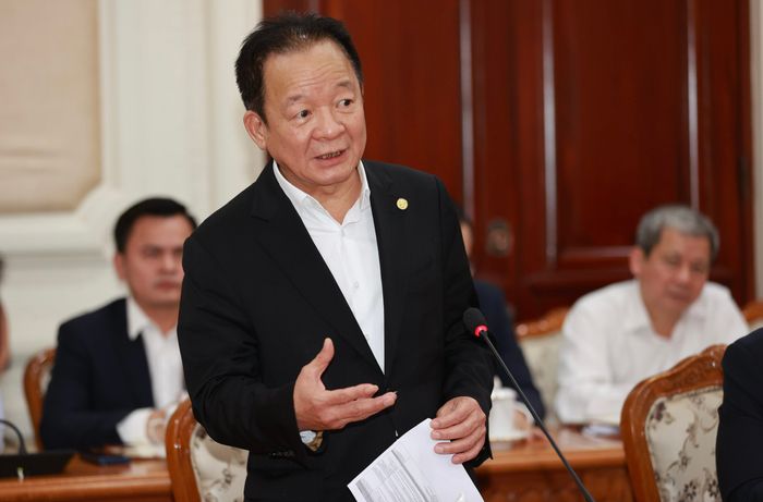 Doanh nhân Đỗ Quang Hiển, Nhà sáng lập, Chủ tịch Điều hành Tập đoàn T&T Group phát biểu tại buổi làm việc