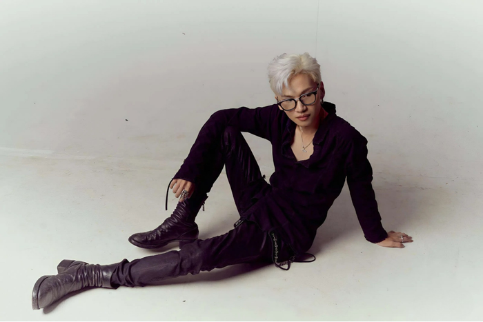 DJ Atom – Đặng Minh Hiệp là hình ảnh của nét trầm tĩnh nơi một nghệ sĩ luôn tìm kiếm nhịp điệu mới trong cuộc sống. Ảnh: NVCC.