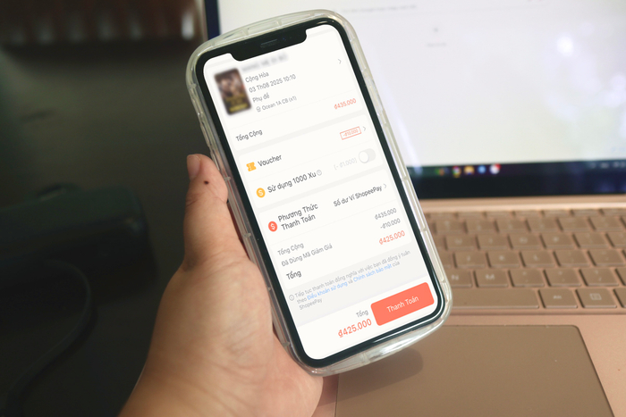 Chỉ với ví ShopeePay, bạn có thể rút ngắn thời gian thanh toán để tận hưởng trọn vẹn từng khoảnh khắc giải trí bên cạnh người thân yêu.