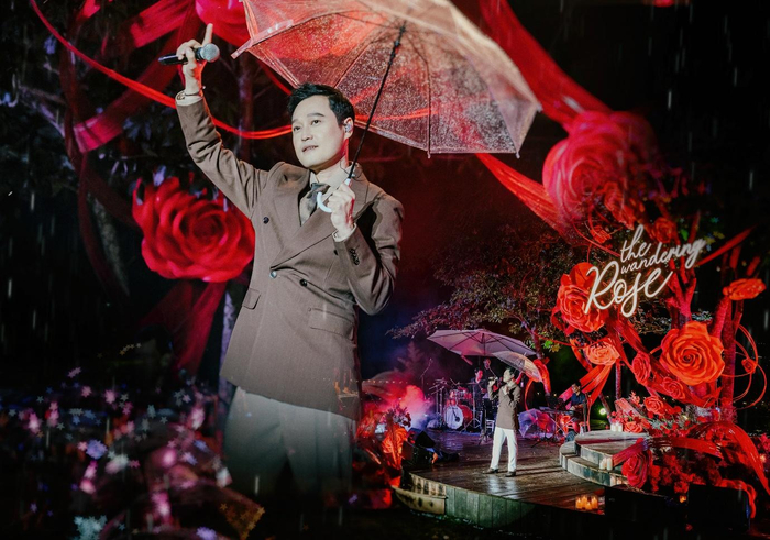 Sân khấu “The Wandering Rose” như hòa làm một với thiên nhiên.