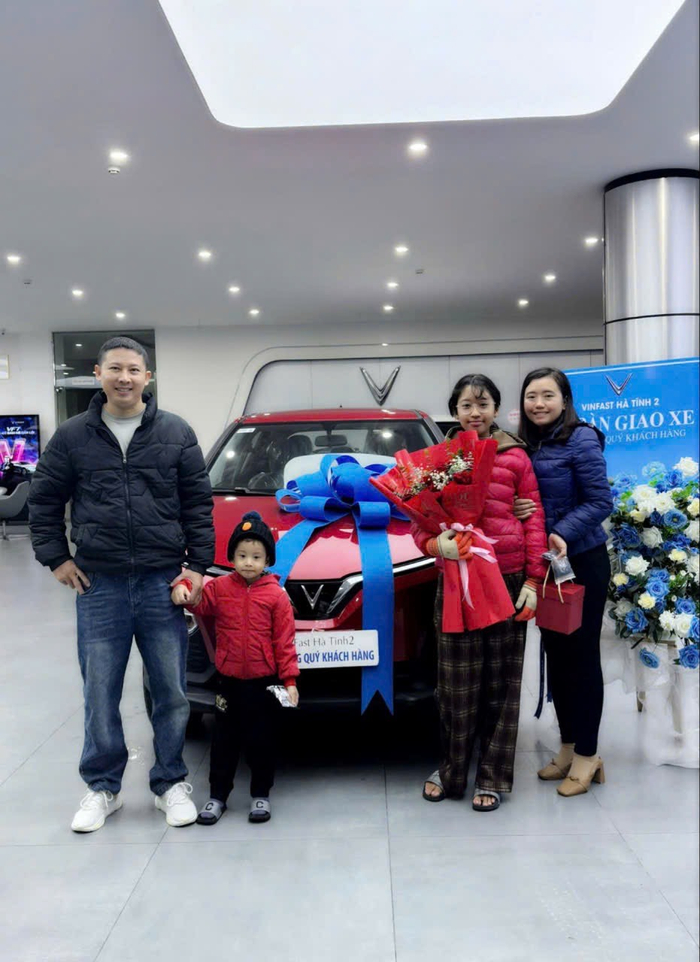 Anh Tiến Dũng (Hà Tĩnh) hiện tại sử dụng VF 5 là phương tiện chính thay cho xe xăng.