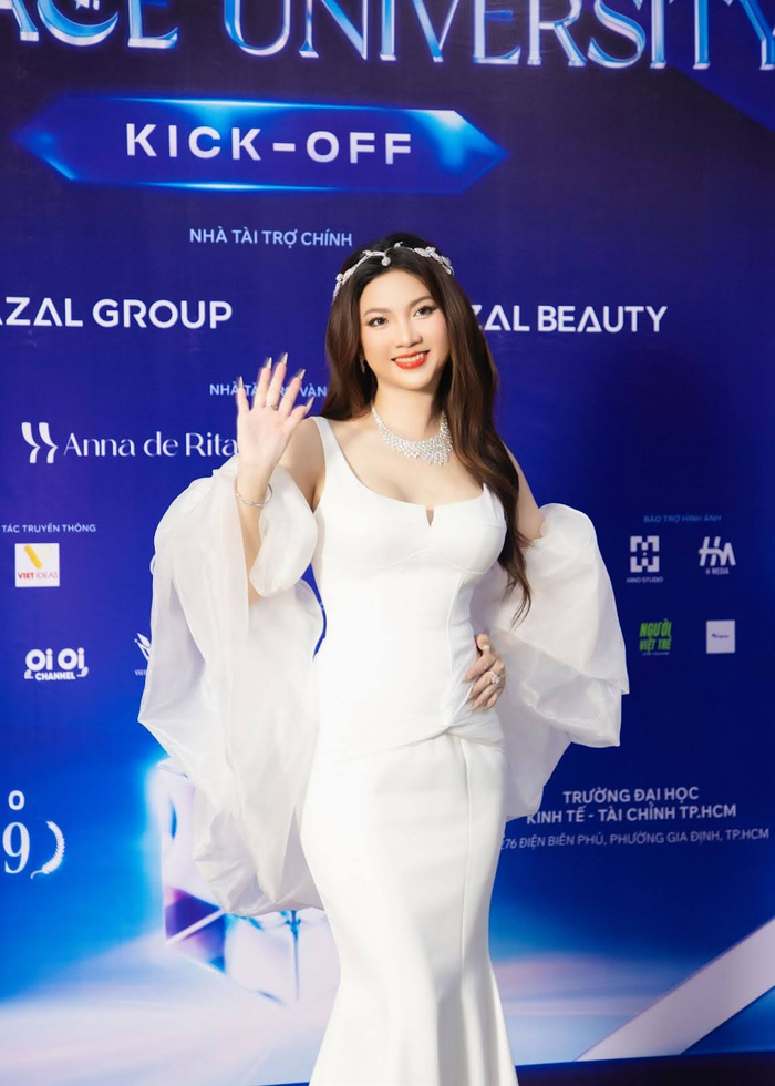 Chủ tịch The Face University 2025 - Doanh nhân Linda Trương