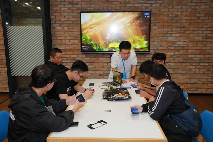 YouTuber, Streamer, Producer TeC3 – TC Gaming đang tổ chức giải đấu khi còn làm ở Kỳ Lân Công Nghệ. (Ảnh: NVCC)